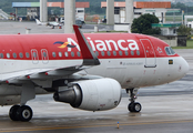 Avianca Brazil (Oceanair) Airbus A320-214 (PR-ONX) at  Rio De Janeiro - Galeao - Antonio Carlos Jobim International, Brazil