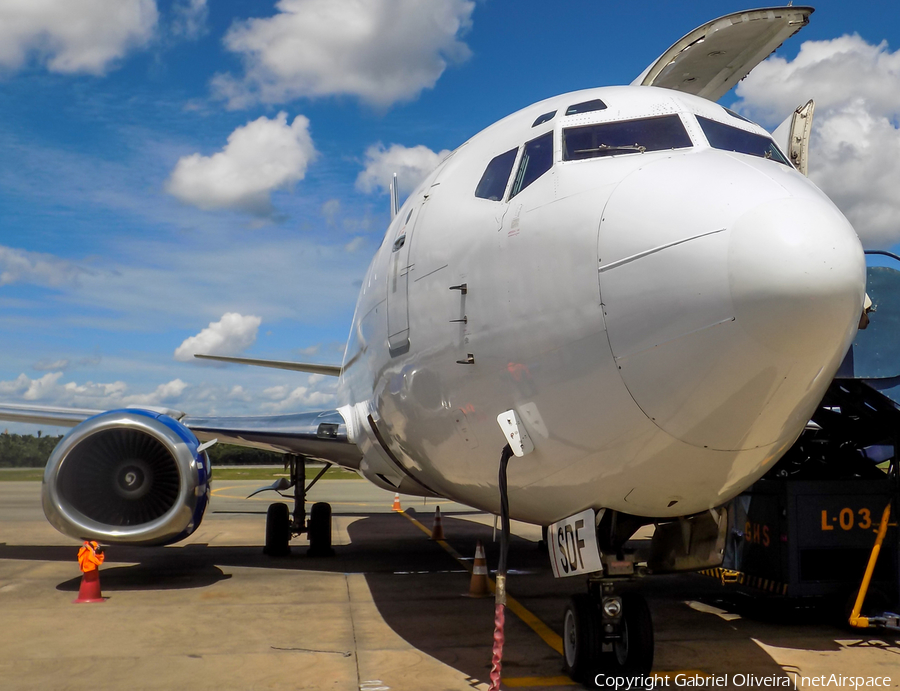 Sideral Linhas Aéreas Boeing 737-3H6(SF) (PR-SDF) | Photo 338140