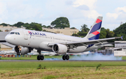 LATAM Airlines Brasil Airbus A320-214 (PR-TQC) at  Teresina - Senador Petrônio Portella, Brazil