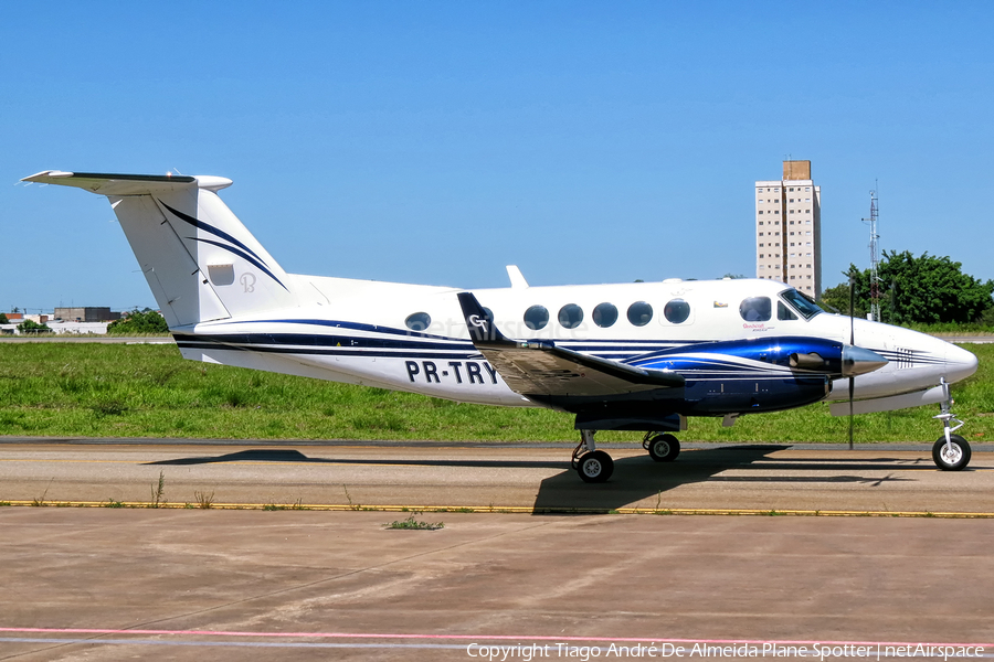 (Private) Beech King Air B200GT (PR-TRY) | Photo 537261