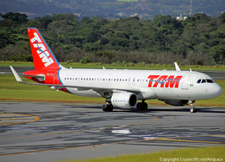 TAM Brazilian Airlines Airbus A320-214 (PR-TYA) | Photo 146726