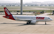 TAM Brazilian Airlines Airbus A320-214 (PR-TYA) at  Rio De Janeiro - Galeao - Antonio Carlos Jobim International, Brazil