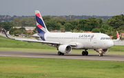 LATAM Airlines Brasil Airbus A320-214 (PR-TYD) at  Teresina - Senador Petrônio Portella, Brazil