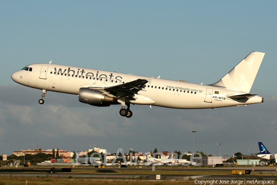 Whitejets Airbus A320-214 (PR-WTB) | Photo 583333