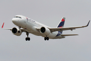 LATAM Airlines Brasil Airbus A320-273N (PR-XBB) at  Sao Paulo - Guarulhos - Andre Franco Montoro (Cumbica), Brazil