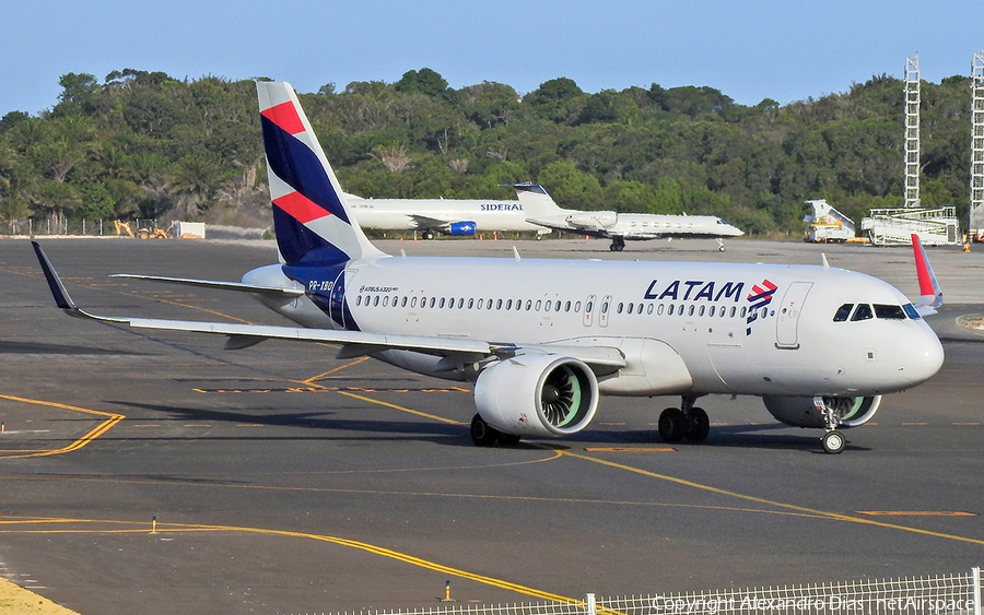 LATAM Airlines Brasil Airbus A320-273N (PR-XBD) | Photo 498283