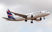 LATAM Airlines Brasil Airbus A320-273N (PR-XBF) at  Teresina - Senador Petrônio Portella, Brazil