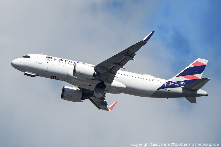 LATAM Airlines Brasil Airbus A320-271N (PR-XBU) | Photo 680598