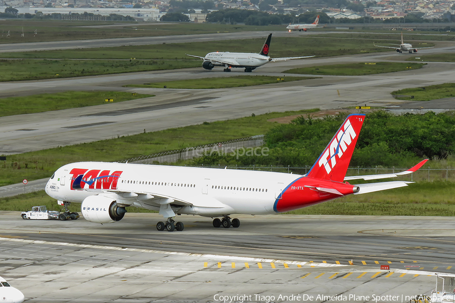 TAM Brazilian Airlines Airbus A350-941 (PR-XTA) | Photo 373199