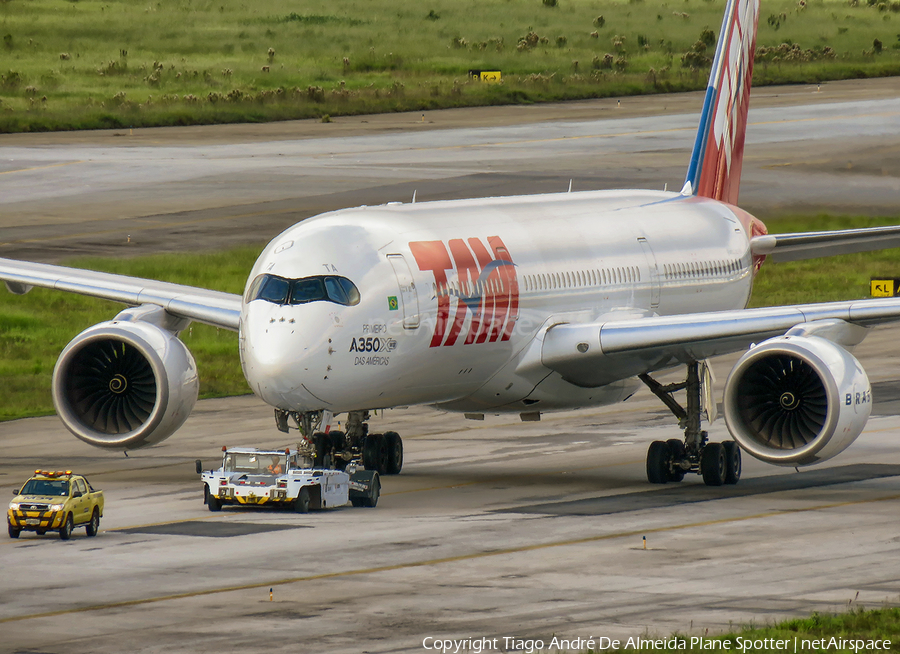 TAM Brazilian Airlines Airbus A350-941 (PR-XTA) | Photo 395666