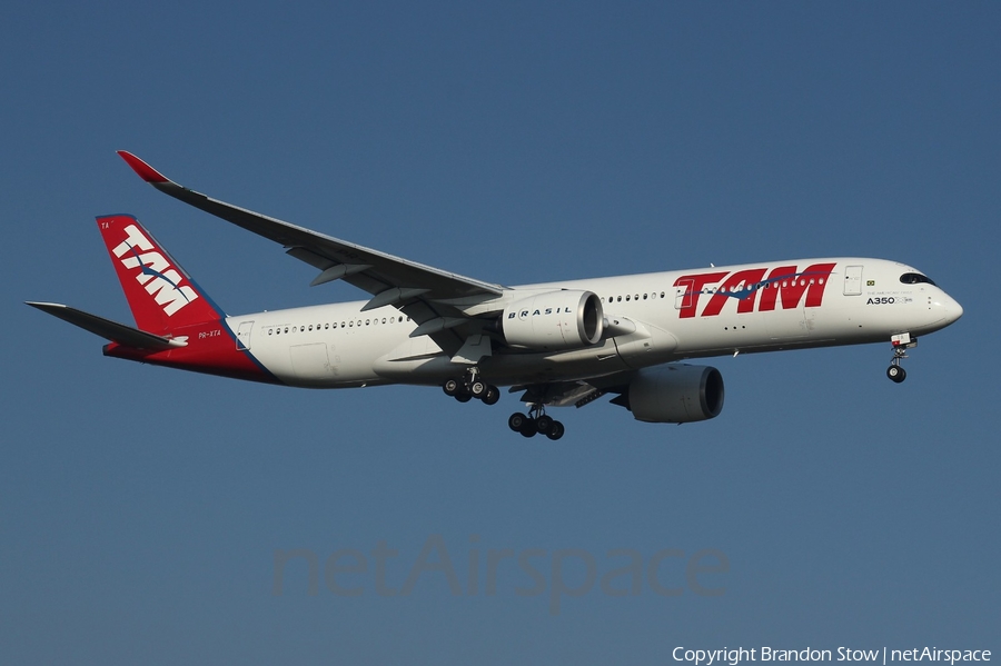 TAM Brazilian Airlines Airbus A350-941 (PR-XTA) | Photo 377801