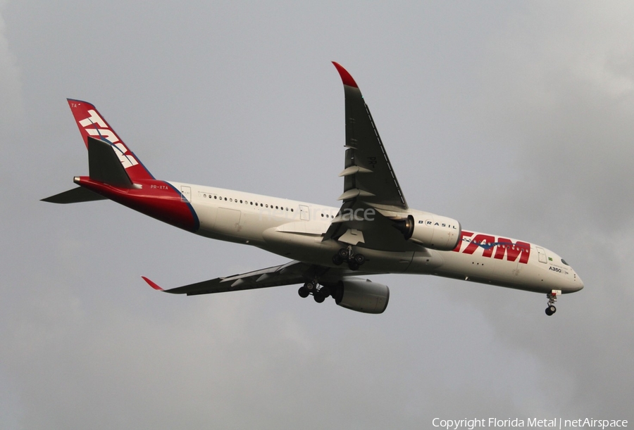 TAM Brazilian Airlines Airbus A350-941 (PR-XTA) | Photo 407585