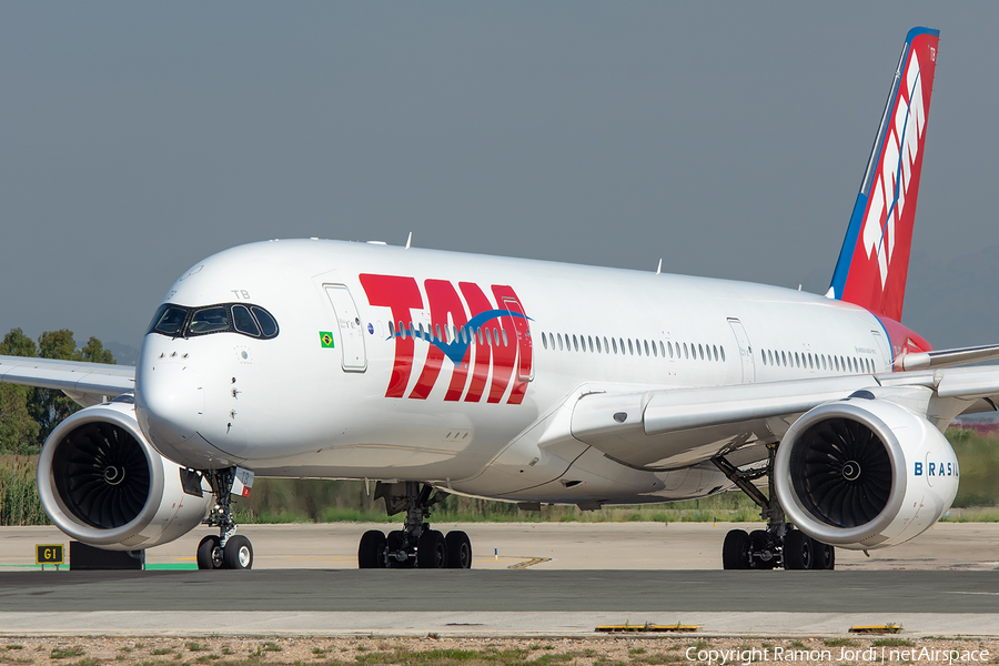 LATAM Airlines Brasil Airbus A350-941 (PR-XTB) | Photo 248796