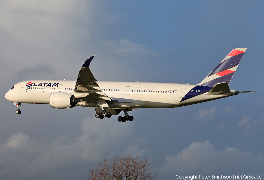 LATAM Airlines Brasil Airbus A350-941 (PR-XTC) | Photo 419334