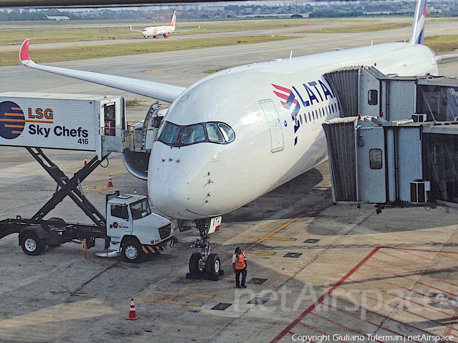 LATAM Airlines Brasil Airbus A350-941 (PR-XTH) | Photo 331091