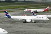 LATAM Airlines Brasil Airbus A350-941 (PR-XTH) at  Sao Paulo - Guarulhos - Andre Franco Montoro (Cumbica), Brazil