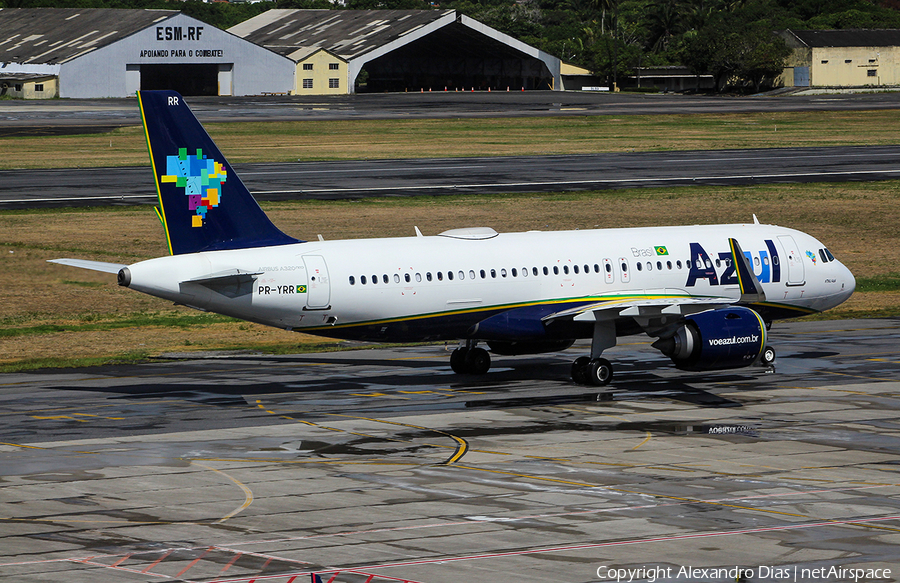 Azul Linhas Aereas Brasileiras Airbus A320-251N (PR-YRR) | Photo 494408