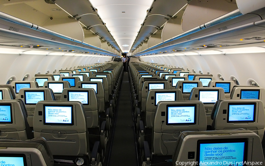 Azul Linhas Aereas Brasileiras Airbus A320-251N (PR-YRR) | Photo 496328
