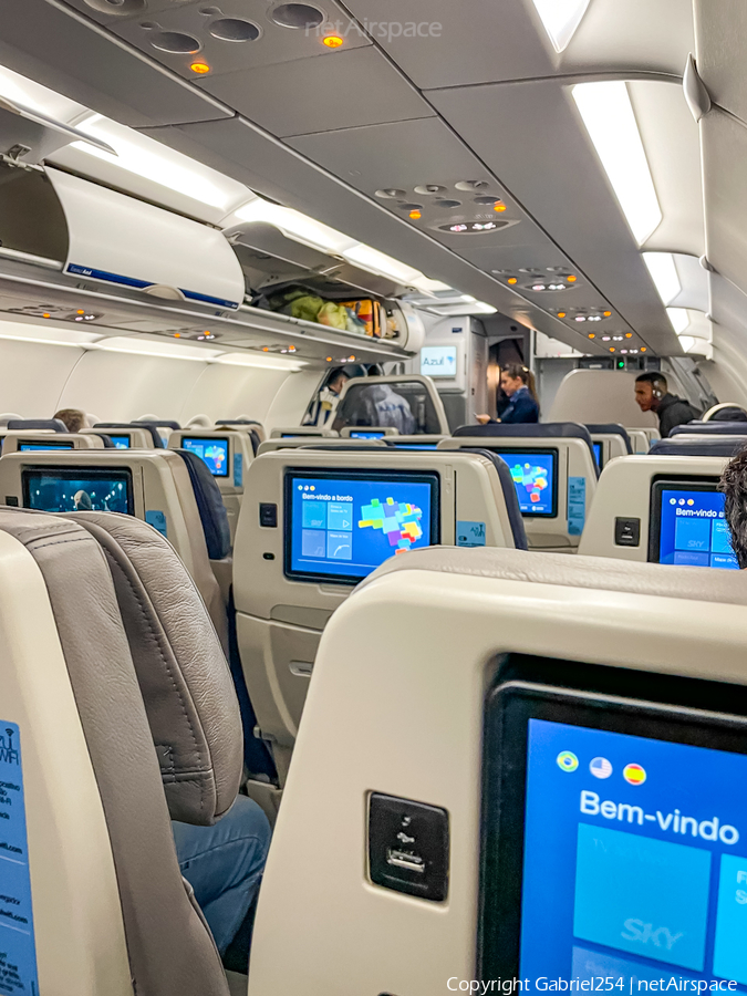 Azul Linhas Aereas Brasileiras Airbus A320-251N (PR-YRS) | Photo 557960