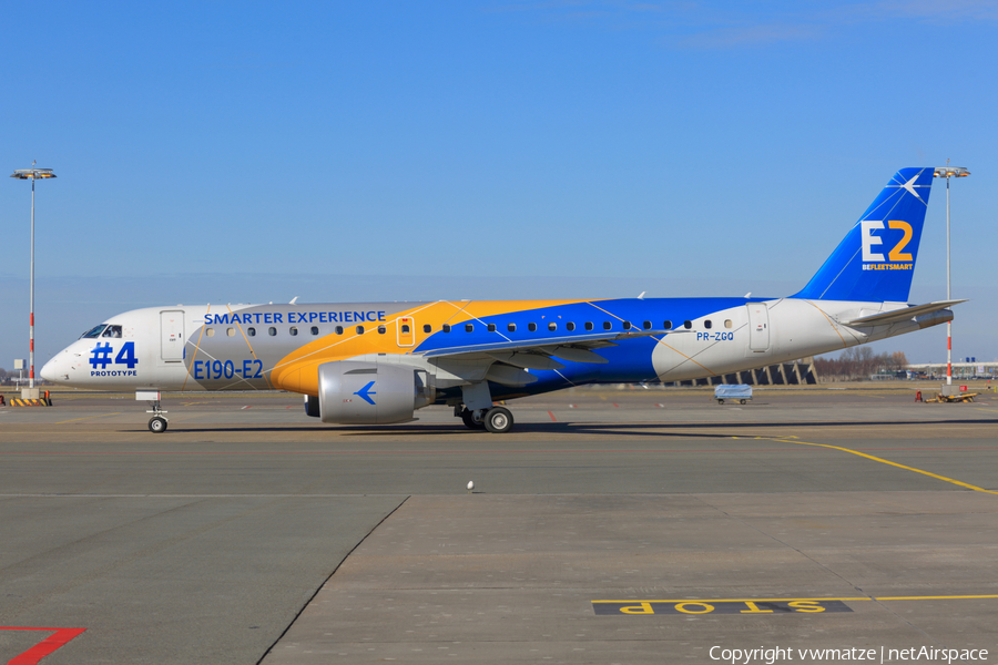Embraer Embraer ERJ-190 E2 (ERJ-190-300STD) (PR-ZGQ) | Photo 223348
