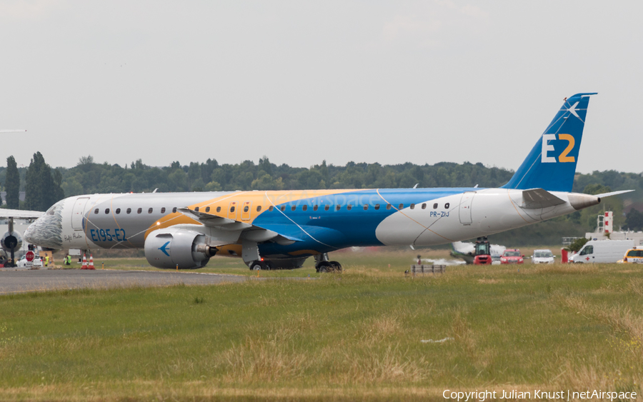 Embraer Embraer ERJ-195E2 (ERJ-190-400STD) (PR-ZIJ) | Photo 205725