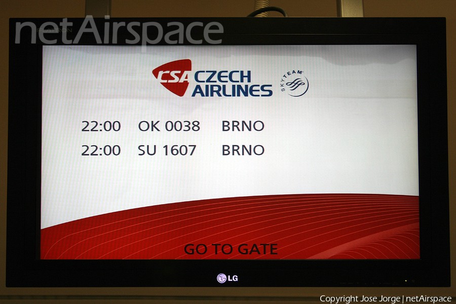 Aviation photo 442091