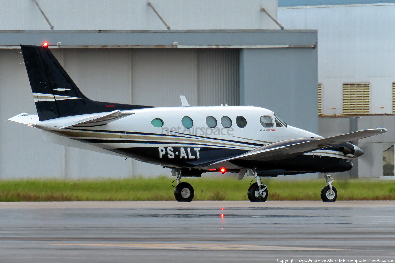 Private Beech C90A King Air PS ALT Photo 496375 netAirspace
