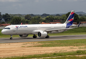 LATAM Airlines Brasil Airbus A321-271NX (PS-LBC) at  Teresina - Senador Petrônio Portella, Brazil