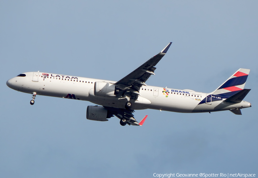 LATAM Airlines Brasil Airbus A321-271NX (PS-LBG) | Photo 681400
