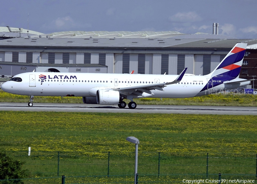 LATAM Airlines Brasil Airbus A321-271NX (PS-LBK) | Photo 660108