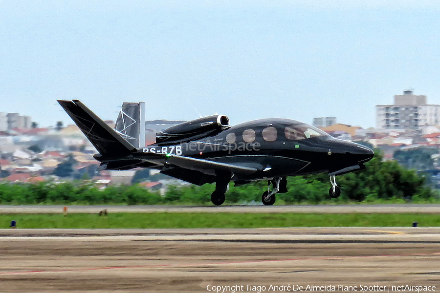 (Private) Cirrus SF50 Vision Jet G2+ Arrivee (PS-RZB) | Photo 619590