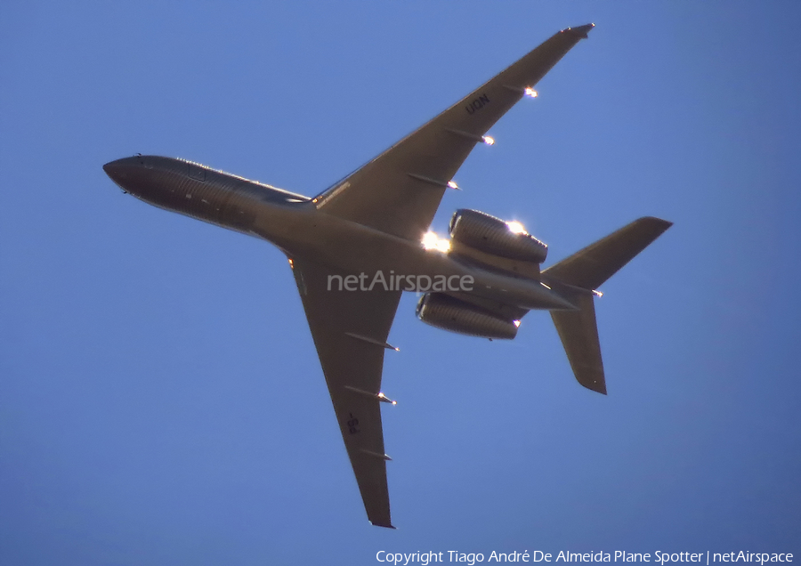 (Private) Bombardier BD-700-1A10 Global 6000 (PS-UQN) | Photo 408664