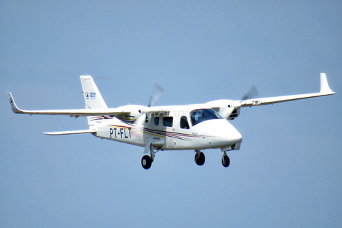 Sierra Bravo Escola de Aviação Tecnam P2006T (PT-FLT) at  Sorocaba - Bertram Luiz Leupolz, Brazil