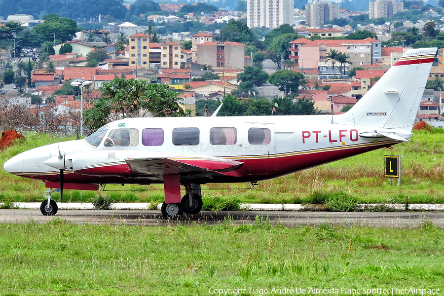 (Private) Embraer EMB-820C Caraja (PT-LFO) | Photo 660581