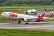 TAM Brazilian Airlines Boeing 767-316(ER) (PT-MOA) at  Sao Paulo - Guarulhos - Andre Franco Montoro (Cumbica), Brazil