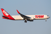 TAM Brazilian Airlines Boeing 767-316(ER) (PT-MOB) at  New York - John F. Kennedy International, United States
