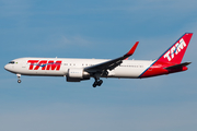 TAM Brazilian Airlines Boeing 767-316(ER) (PT-MOB) at  Milan - Malpensa, Italy