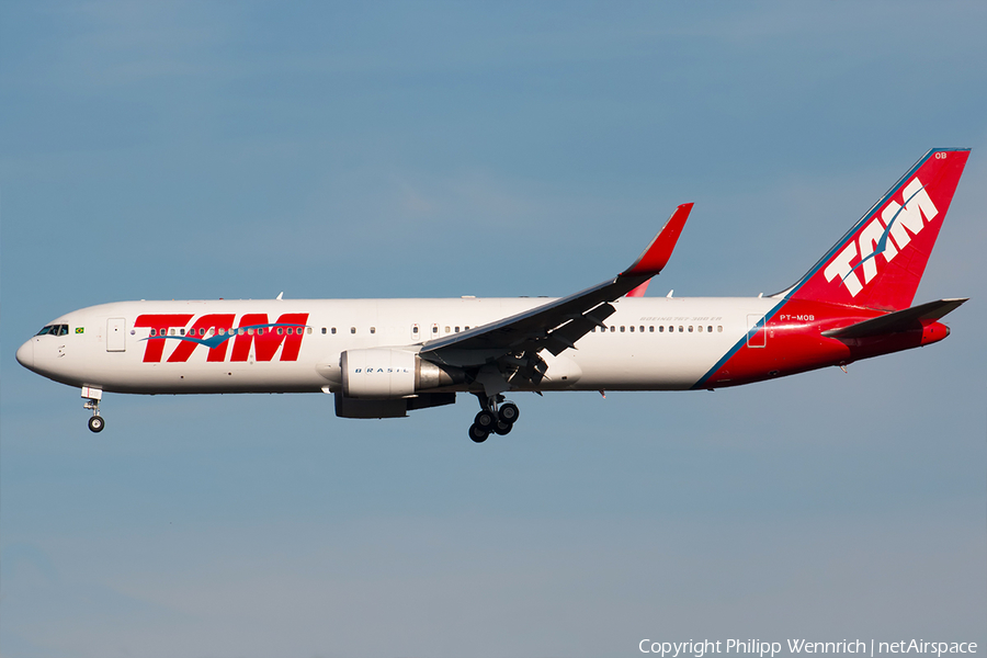 TAM Brazilian Airlines Boeing 767-316(ER) (PT-MOB) | Photo 253017