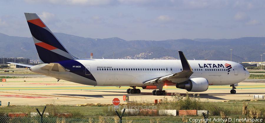 LATAM Airlines Brasil Boeing 767-316(ER) (PT-MOD) | Photo 355400