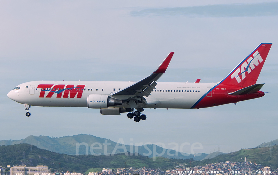 TAM Brazilian Airlines Boeing 767-316(ER) (PT-MOE) | Photo 333451