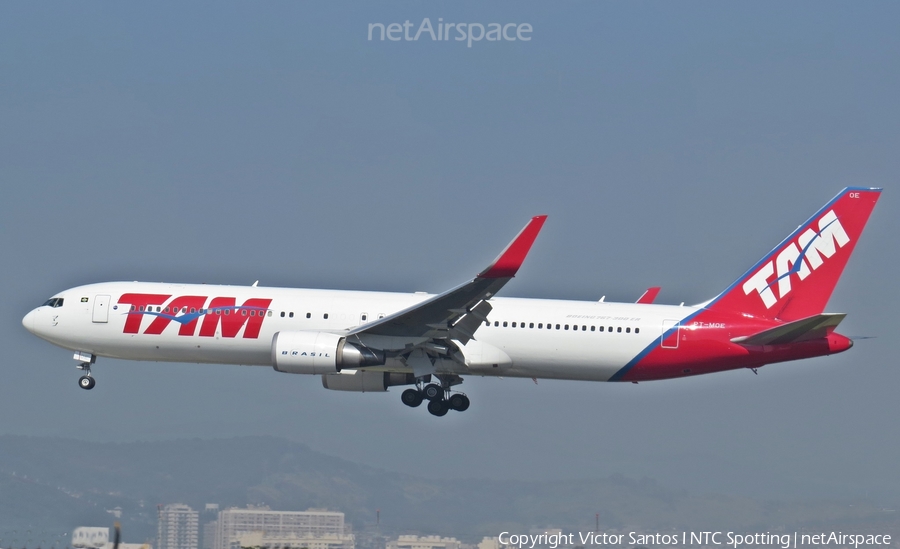 TAM Brazilian Airlines Boeing 767-316(ER) (PT-MOE) | Photo 346727