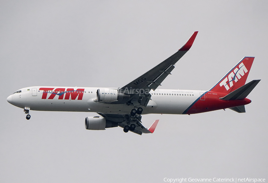 TAM Brazilian Airlines Boeing 767-316(ER) (PT-MOG) | Photo 334753