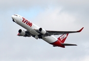 TAM Brazilian Airlines Boeing 767-316(ER) (PT-MOG) at  Sao Paulo - Guarulhos - Andre Franco Montoro (Cumbica), Brazil