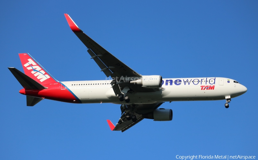TAM Brazilian Airlines Boeing 767-316(ER) (PT-MOH) | Photo 316753