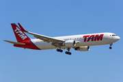 TAM Brazilian Airlines Boeing 767-316(ER) (PT-MSO) at  Barcelona - El Prat, Spain