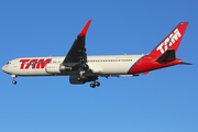 TAM Brazilian Airlines Boeing 767-316(ER) (PT-MSO) at  Barcelona - El Prat, Spain