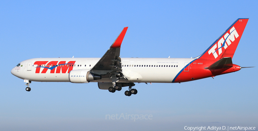 LATAM Airlines Brasil Boeing 767-316(ER) (PT-MSS) | Photo 359522