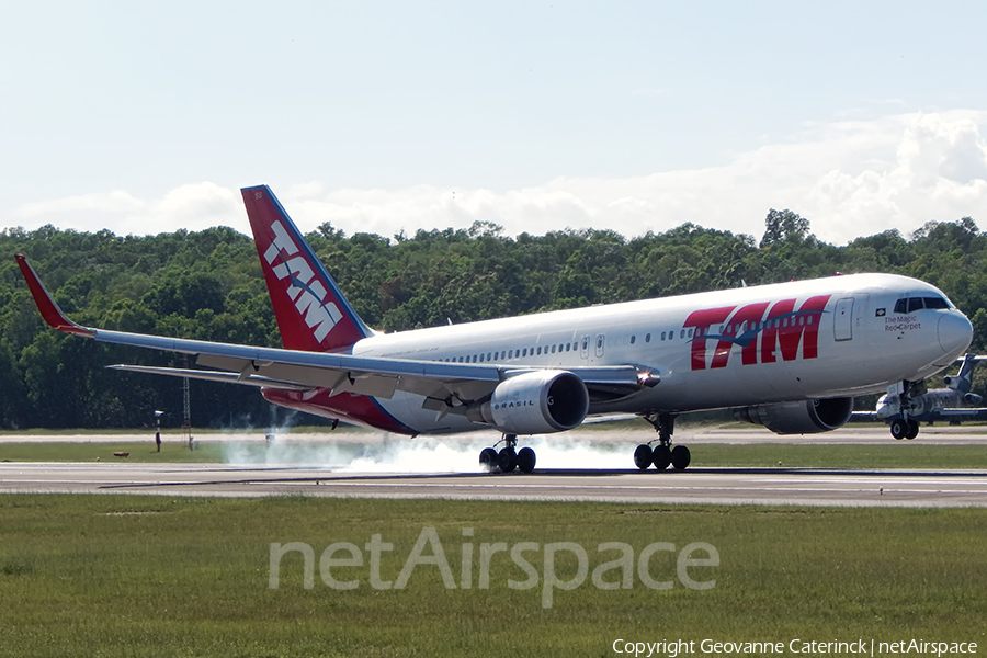 LATAM Airlines Brasil Boeing 767-316(ER) (PT-MSS) | Photo 331835