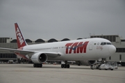 TAM Brazilian Airlines Boeing 767-33A(ER) (PT-MSU) at  Miami - International, United States