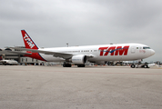 TAM Brazilian Airlines Boeing 767-33A(ER) (PT-MSU) at  Miami - International, United States